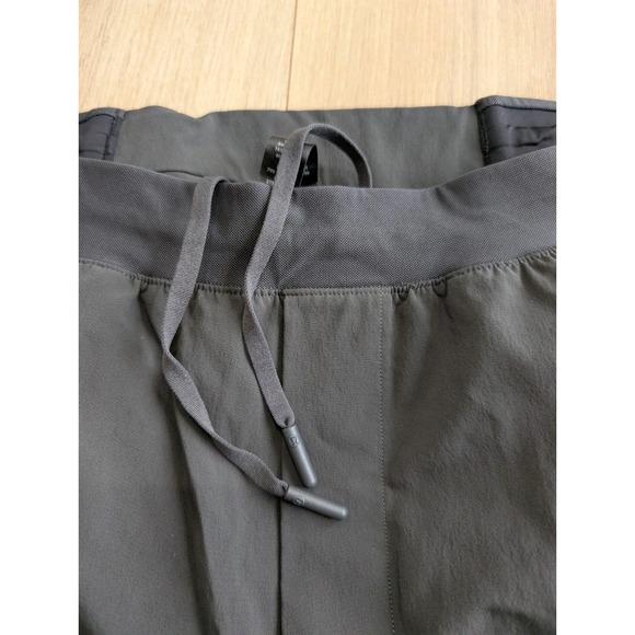 Lululemon Surge Hybrid Graphite Grey Pant Sz Medium Run EUC 29" Inseam - Picture 2 of 13